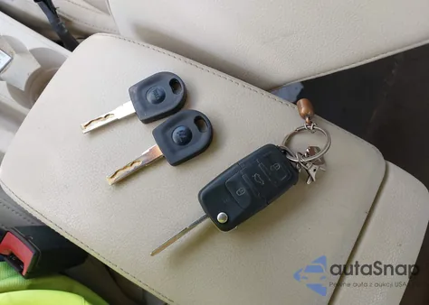 2009 Volkswagen Eos Lux from USA, damaged, VIN WVWFA71F69V019896